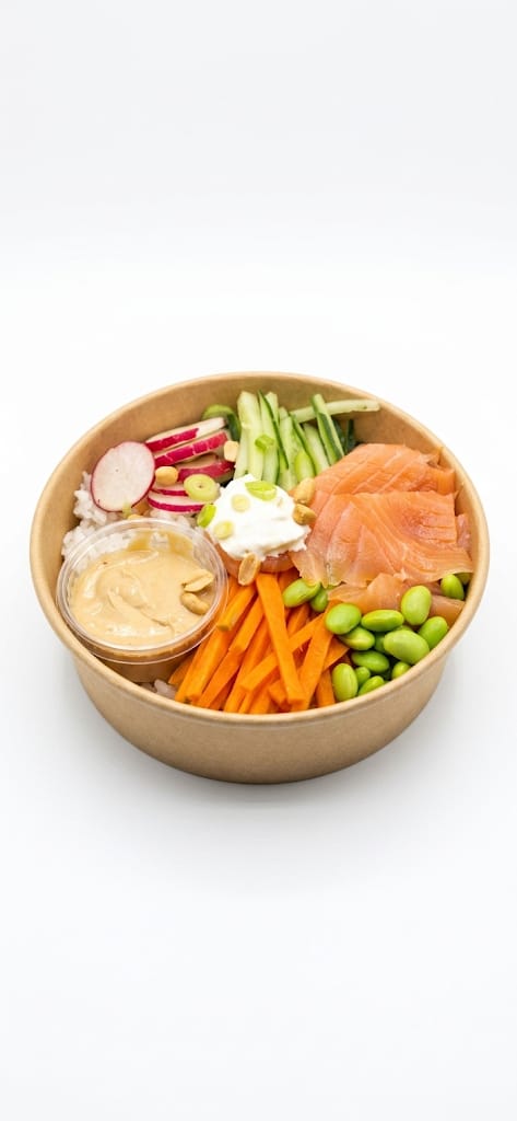 Poke bowl au saumon