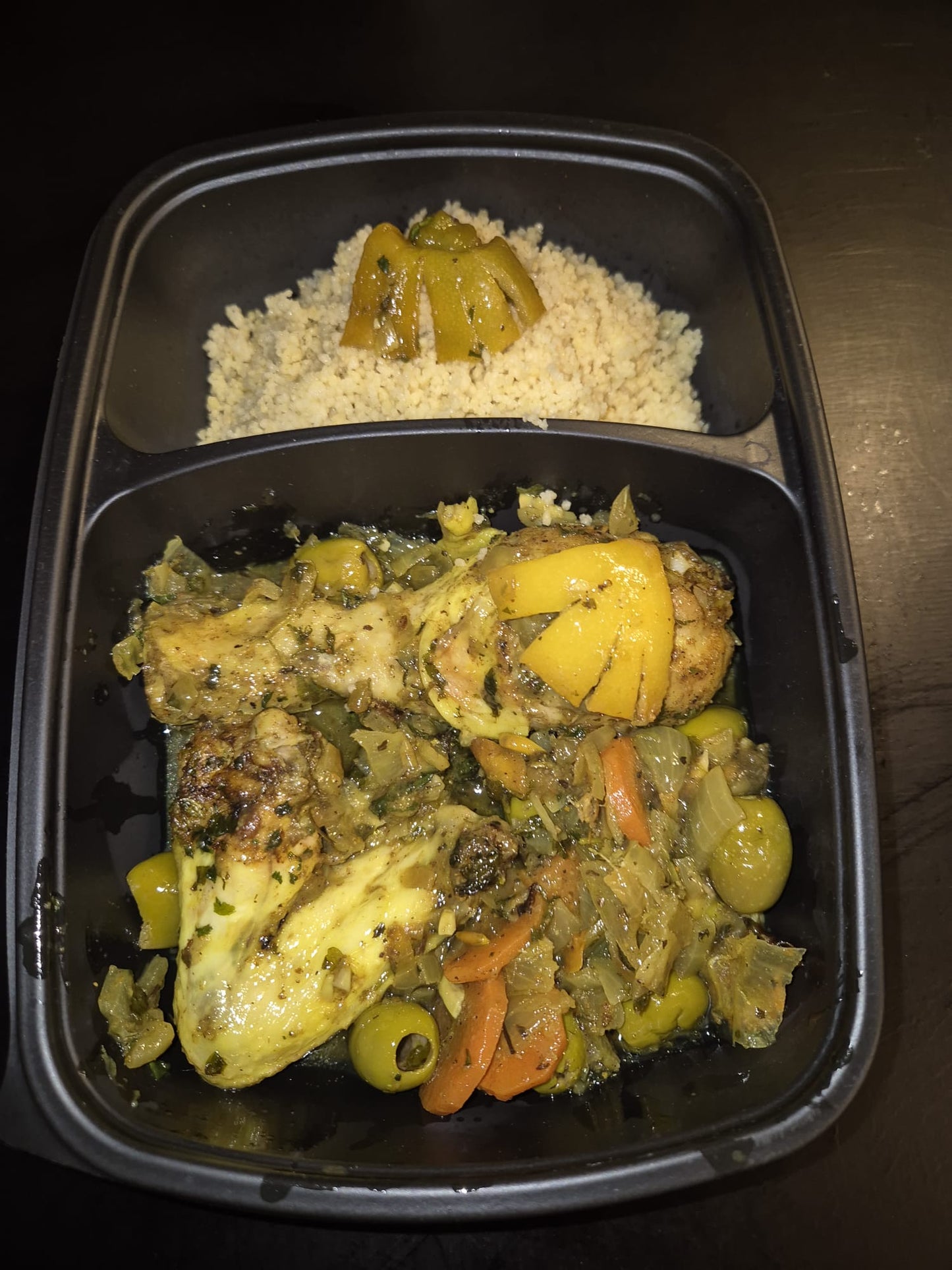 Tajine de poulet et citrons confits