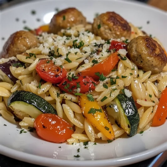 Boulettes de volaille aux oignons confits et olives noires
