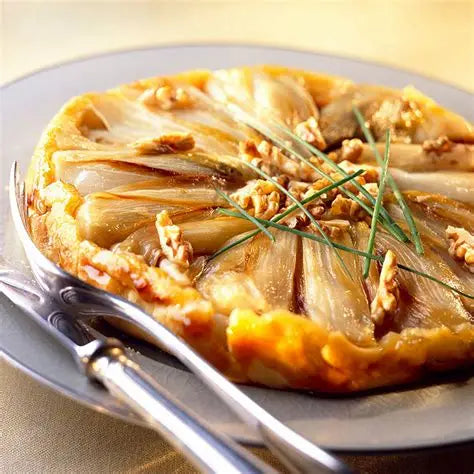 Tarte tatin aux chicons et chèvre (1 portion = 1/2 tarte)